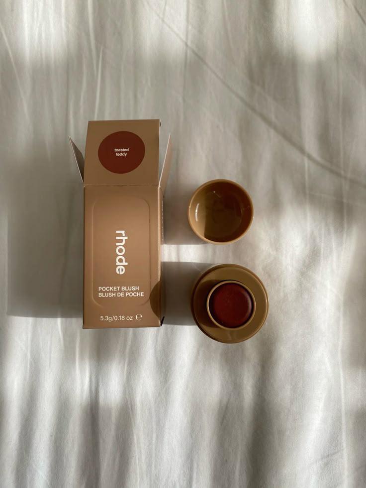 Rhode pocket blush